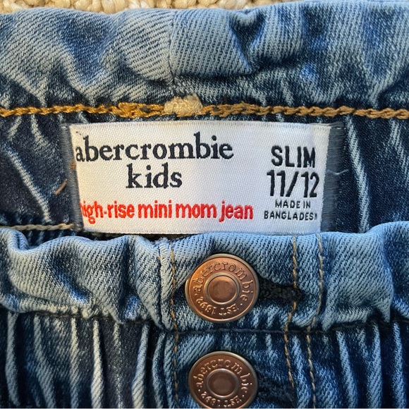 Abercrombie & Fitch Kids High Rise Mini Mom Jean 11/12 - Picture 4 of 4
